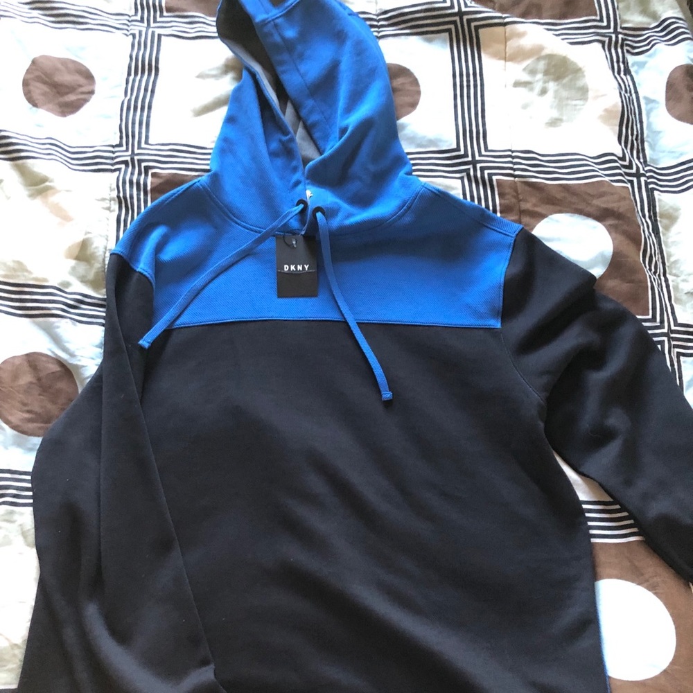 NEW DKNY - Black & Blue Printed Hoodie Men’s Large
